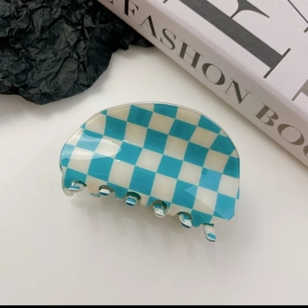NWT Blue and White Checkered Hair Claw Clip